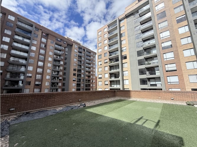 Apartamento de 3 alcobas en venta en Colina Campestre, Bogotá, 208 m² · foto 20 de 24