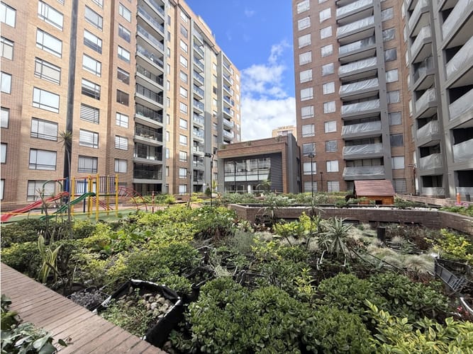 Apartamento de 3 alcobas en venta en Colina Campestre, Bogotá, 208 m² · foto 21 de 24