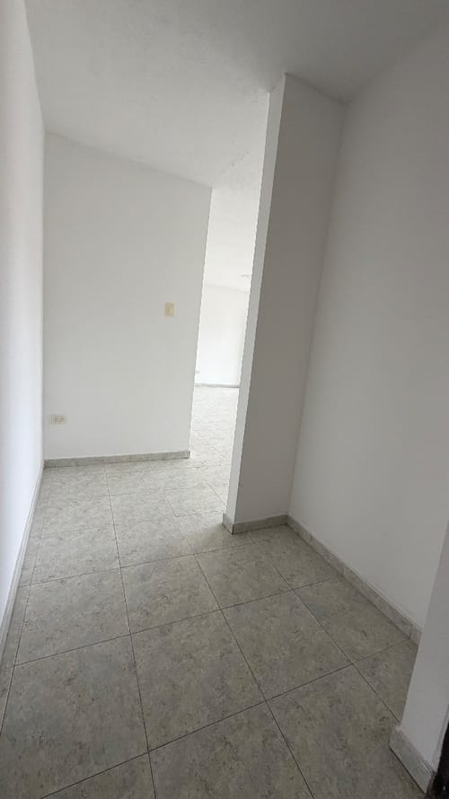 Apartamento de 3 alcobas en arriendo en San Fernando Viejo, Cali, 100 m² · foto 5 de 13