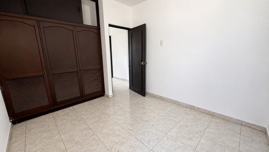 Apartamento de 3 alcobas en arriendo en San Fernando Viejo, Cali, 100 m² · foto 9 de 13
