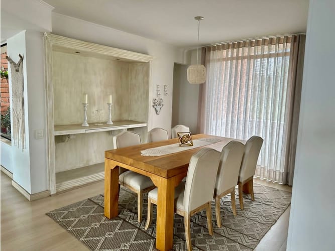 Apartamento de 4 alcobas en arriendo en Patio Bonito, Medellín, 170 m² · foto 1 de 15