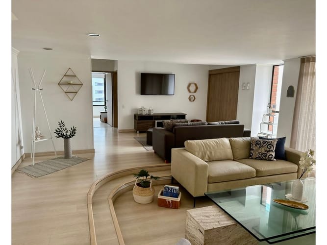 Apartamento de 4 alcobas en arriendo en Patio Bonito, Medellín, 170 m² · foto 7 de 15
