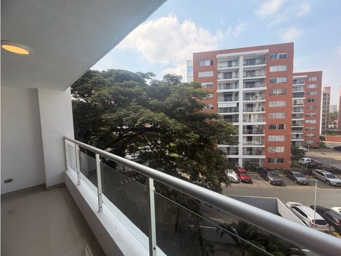 Apartamento de 2 alcobas en venta en Valle Del Lili, Cali, 79 m² · foto 3 de 13