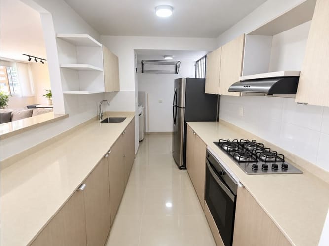 Apartamento de 2 alcobas en venta en Valle Del Lili, Cali, 79 m² · foto 4 de 13