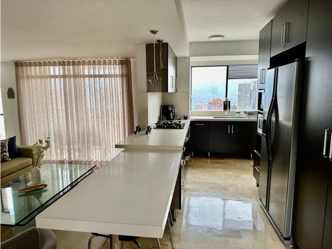 Apartamento de 4 alcobas en arriendo en Patio Bonito, Medellín, 170 m² · foto 15 de 15