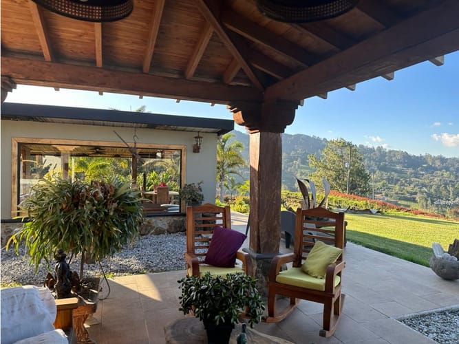 Casa de 4 alcobas en arriendo en Pontezuela, Rionegro, 500 m² · foto 1 de 1