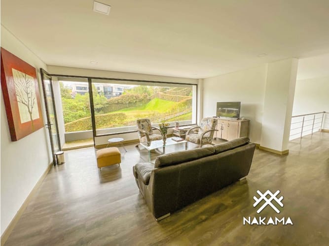 Casa de 5 alcobas en arriendo en Santa Catalina, Medellín, 491 m² · foto 10 de 12