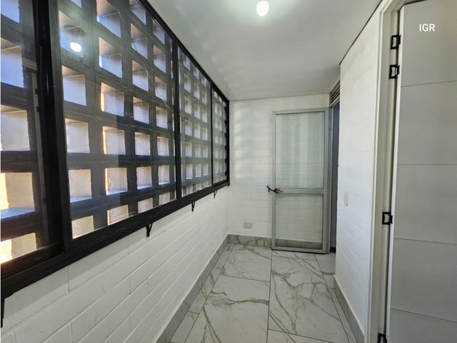 Apartamento de 4 alcobas en venta en San Jose, Sabaneta, 98 m² · foto 17 de 24