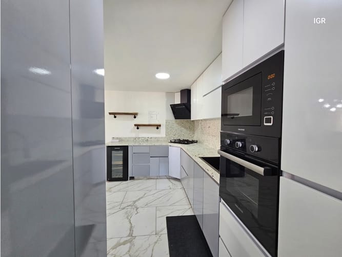 Apartamento de 4 alcobas en venta en San Jose, Sabaneta, 98 m² · foto 19 de 24