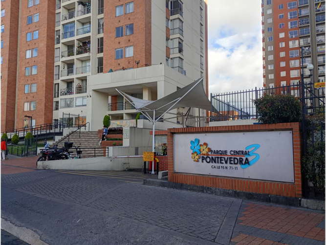 Apartamento de 3 alcobas en venta en Pontevedra, Bogotá, 104 m² · foto 20 de 24