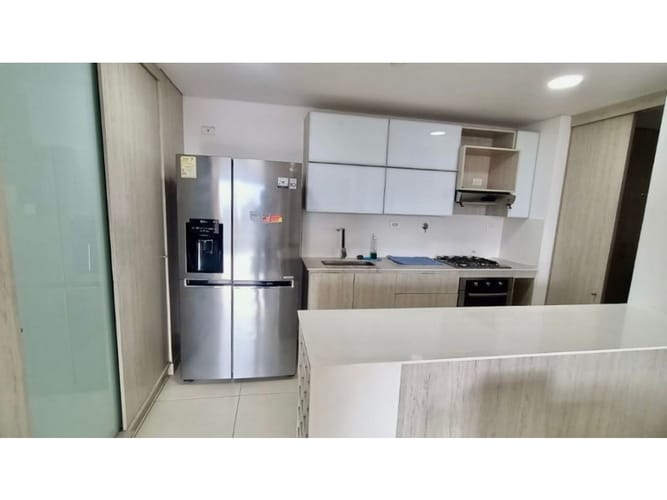Apartamento de 3 alcobas en arriendo en Villa Carlota, Medellín, 140 m² · foto 4 de 15