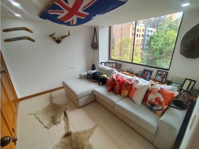 Apartamento de 4 alcobas en arriendo en Los Balsos, Medellín, 270 m² · foto 17 de 24