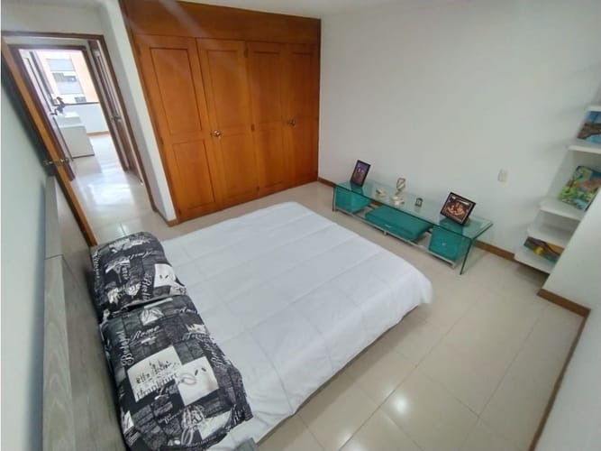 Apartamento de 4 alcobas en arriendo en Los Balsos, Medellín, 270 m² · foto 22 de 24