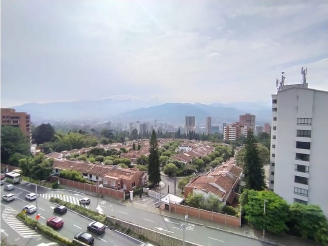 Apartamento de 4 alcobas en arriendo en Los Balsos, Medellín, 270 m² · foto 24 de 24
