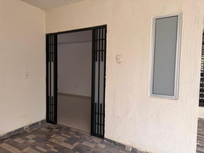 Casa de 3 alcobas en venta en Amborco, Neiva, 120 m² · foto 3 de 16