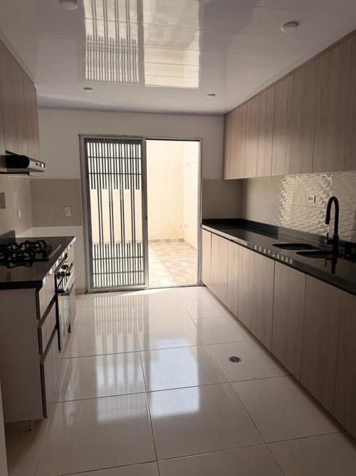 Casa de 3 alcobas en venta en Amborco, Neiva, 120 m² · foto 5 de 16