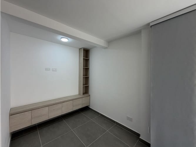 Apartamento de 3 alcobas en venta en Los Gomez, Itagüí, 55 m² · foto 3 de 11