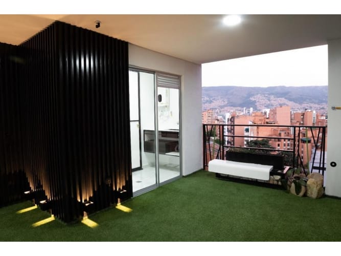 Apartamento de 3 alcobas en venta en Lorena, Medellín, 200 m² · foto 4 de 18