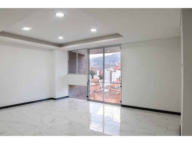 Apartamento de 3 alcobas en venta en Lorena, Medellín, 200 m² · foto 7 de 18