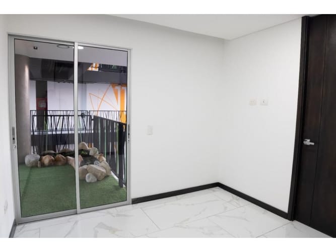 Apartamento de 3 alcobas en venta en Lorena, Medellín, 200 m² · foto 8 de 18