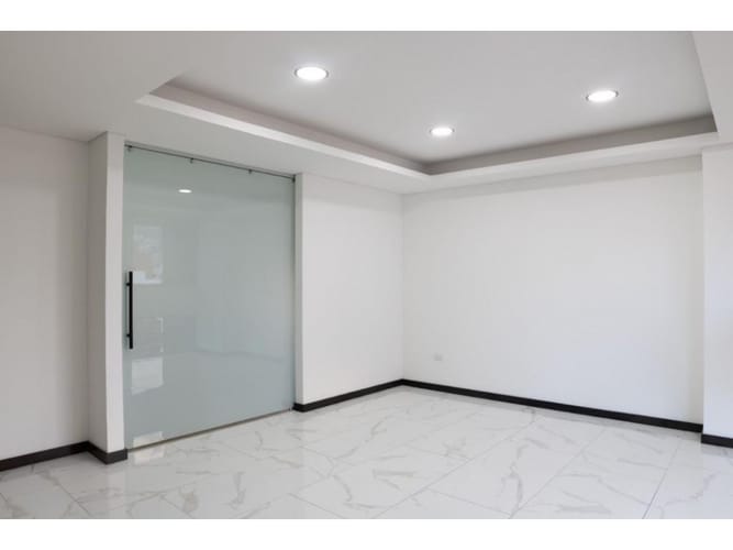 Apartamento de 3 alcobas en venta en Lorena, Medellín, 200 m² · foto 10 de 18