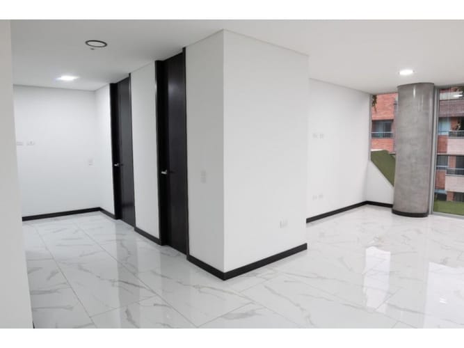 Apartamento de 3 alcobas en venta en Lorena, Medellín, 200 m² · foto 14 de 18