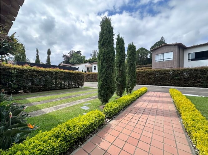 Casa de 4 alcobas en arriendo en El Retiro, 150 m² · foto 2 de 16