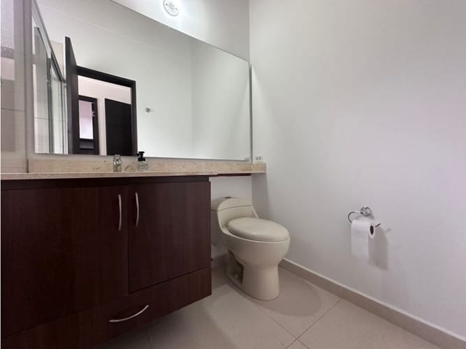 Casa de 4 alcobas en arriendo en El Retiro, 150 m² · foto 5 de 16