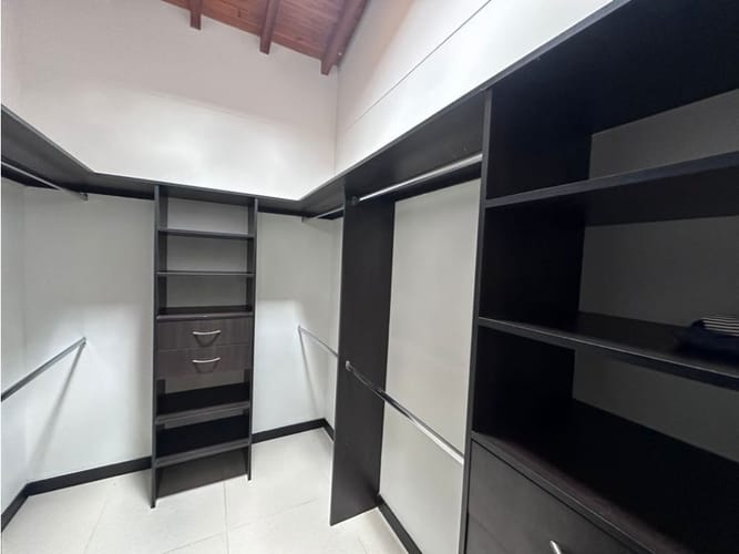 Casa de 4 alcobas en arriendo en El Retiro, 150 m² · foto 6 de 16