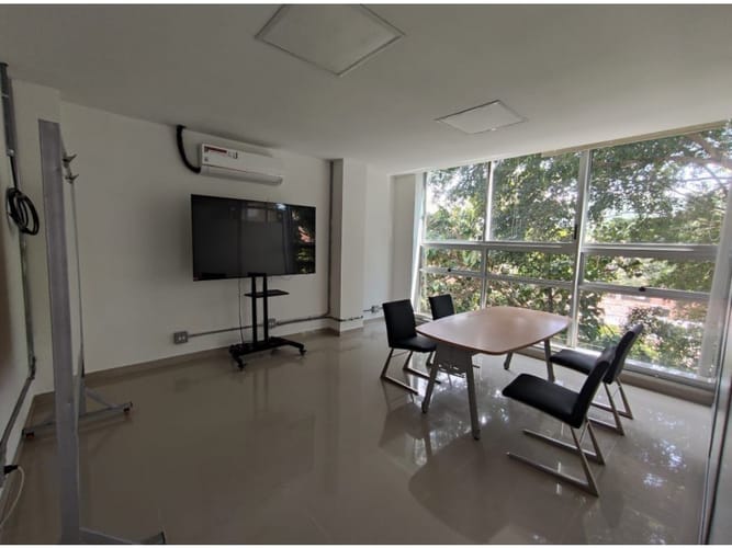 Oficina en arriendo en Suramericana, Medellín, 210 m² · foto 9 de 14
