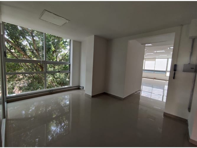 Oficina en arriendo en Suramericana, Medellín, 210 m² · foto 12 de 14