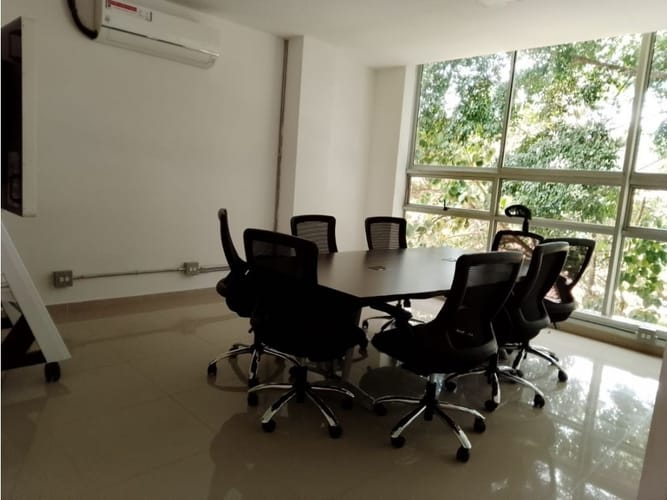 Oficina en arriendo en Suramericana, Medellín, 210 m² · foto 14 de 14