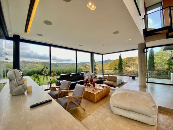 Casa de 4 alcobas en venta en Vía Las Palmas, Medellín, 400 m² · foto 9 de 20