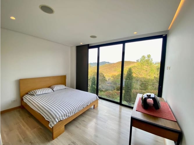 Casa de 4 alcobas en venta en Vía Las Palmas, Medellín, 400 m² · foto 16 de 20