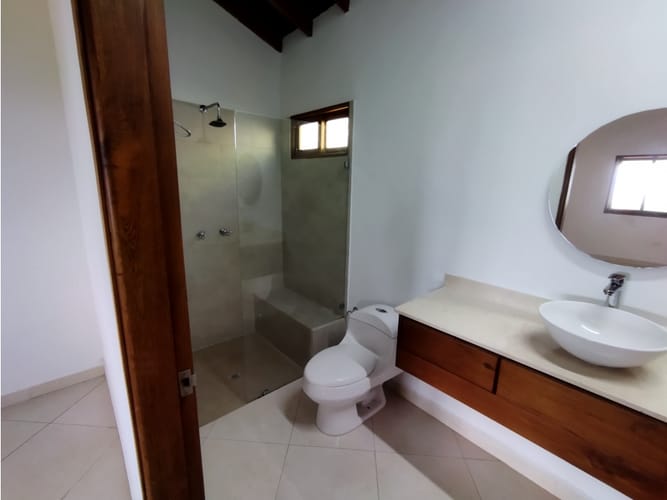 Casa de 3 alcobas en arriendo en San Rafael, Envigado, 230 m² · foto 16 de 24