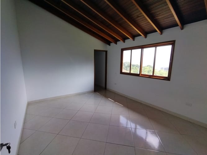Casa de 3 alcobas en arriendo en San Rafael, Envigado, 230 m² · foto 20 de 24