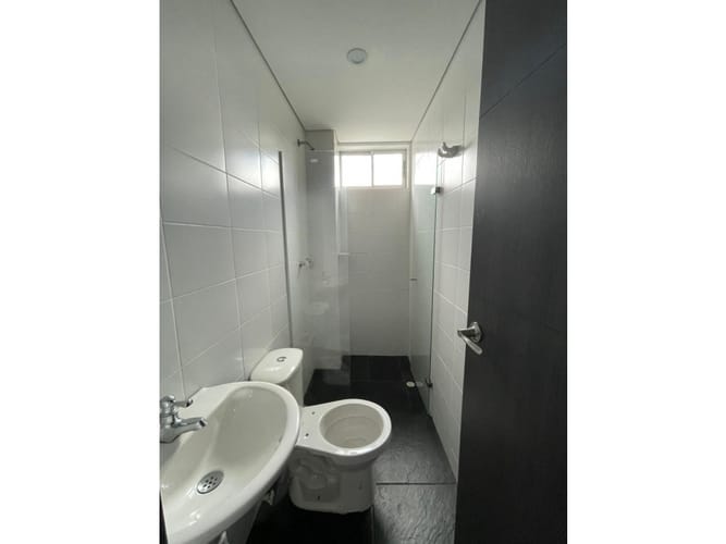 Apartamento de 3 alcobas en arriendo en Castropol, Medellín, 138 m² · foto 15 de 24