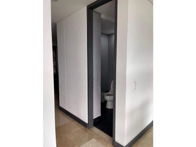 Apartamento de 3 alcobas en arriendo en Castropol, Medellín, 138 m² · foto 16 de 24