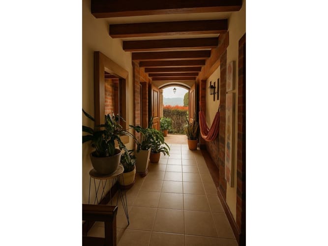 Casa de 3 alcobas en arriendo en Aeroparque Juan Pablo Ii, Medellín, 300 m² · foto 3 de 12