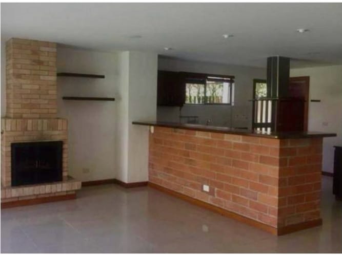 Casa de 3 alcobas en arriendo en El Retiro, 225 m² · foto 13 de 18
