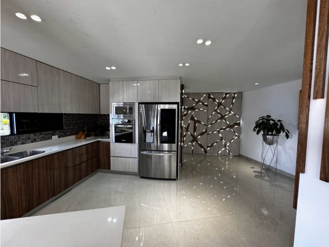 Casa de 5 alcobas en venta en Las Palmas, Medellín, 420 m² · foto 4 de 24