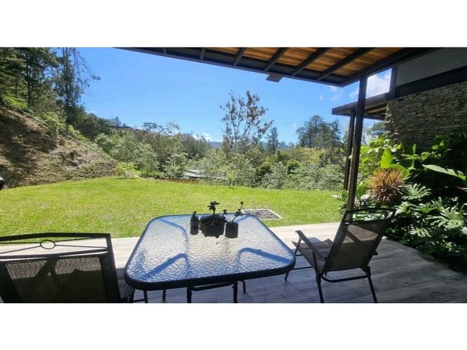 Casa de 3 alcobas en arriendo en El Retiro, 255 m² · foto 23 de 24