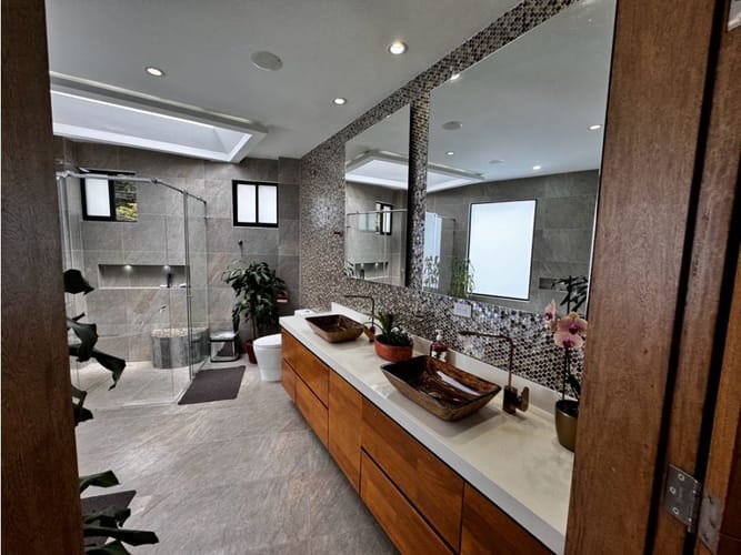 Casa de 5 alcobas en venta en Las Palmas, Medellín, 420 m² · foto 21 de 24