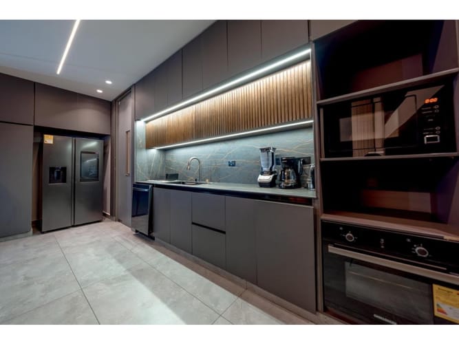 Casa de 10 alcobas en venta en Las Palmas, Envigado, 1200 m² · foto 10 de 24