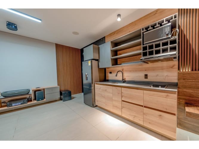 Casa de 10 alcobas en venta en Las Palmas, Envigado, 1200 m² · foto 12 de 24