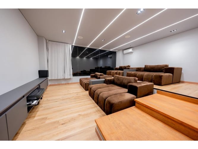Casa de 10 alcobas en venta en Las Palmas, Envigado, 1200 m² · foto 23 de 24