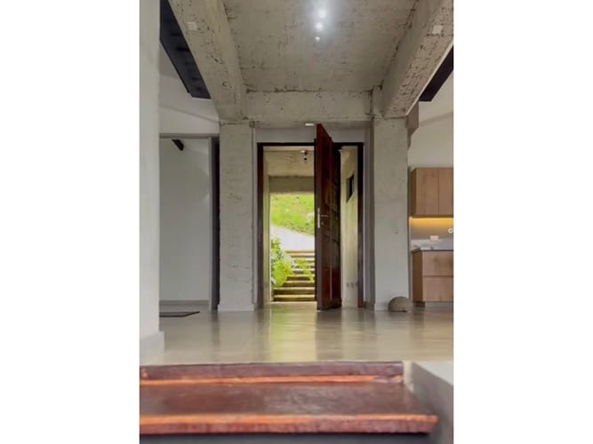 Casa de 4 alcobas en arriendo en El Esclavo, Medellín, 310 m² · foto 22 de 24