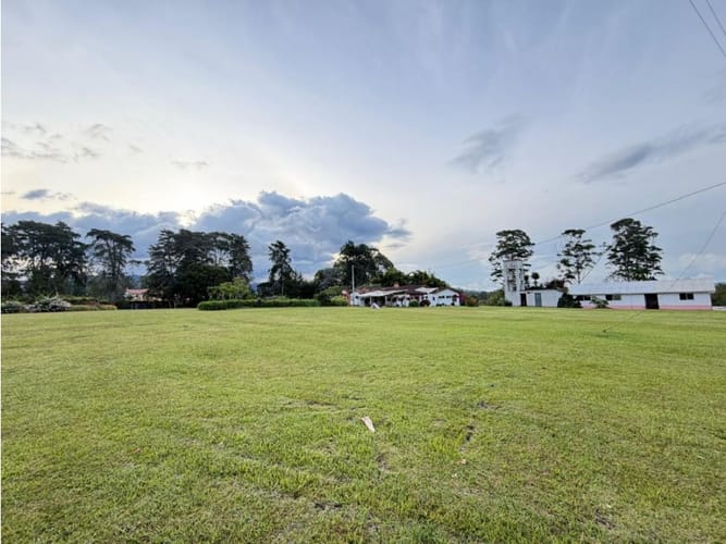 Lote en venta en Llano Grande, Rionegro, 23000 m² · foto 2 de 12