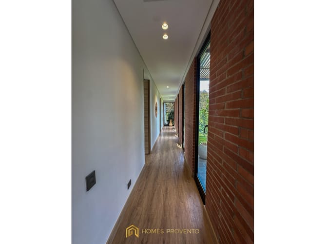 Casa de 4 alcobas en arriendo en La Indiana, Medellín, 370 m² · foto 9 de 20