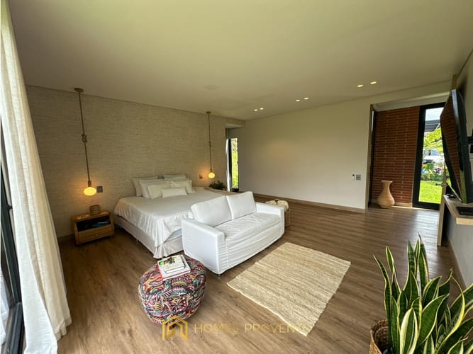 Casa de 4 alcobas en arriendo en La Indiana, Medellín, 370 m² · foto 18 de 20